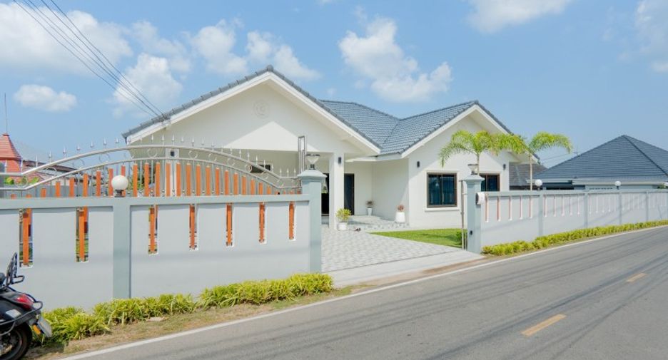 Haus zum Kauf mit 3 Zimmer in Bang Saray, Pattaya