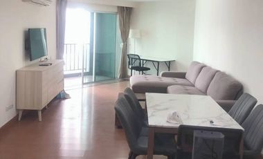 For rent 3 bed condo in Huai Khwang, Bangkok