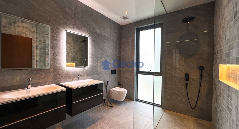 For sale 6 bed house in Bang Lamung, Chonburi