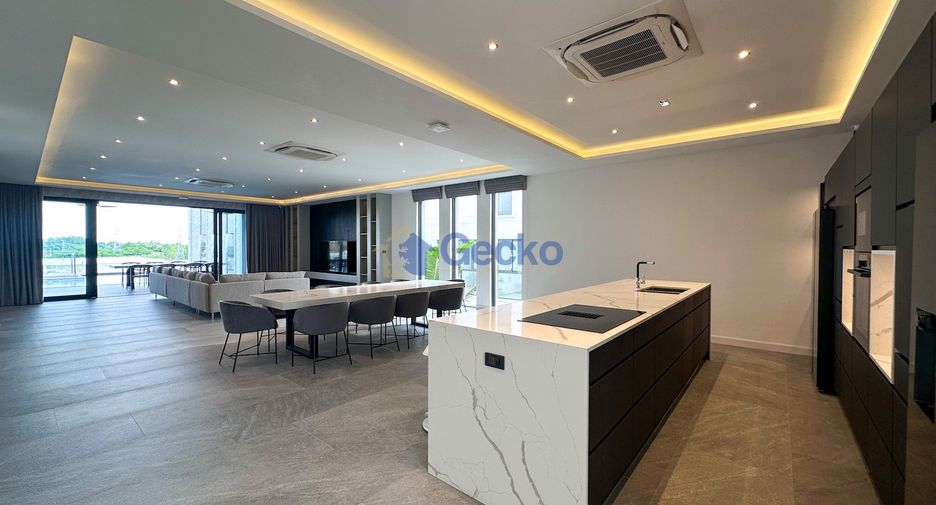 For sale 6 bed house in Bang Lamung, Chonburi