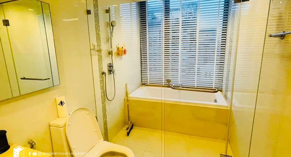 For rent 2 bed condo in Sathon, Bangkok