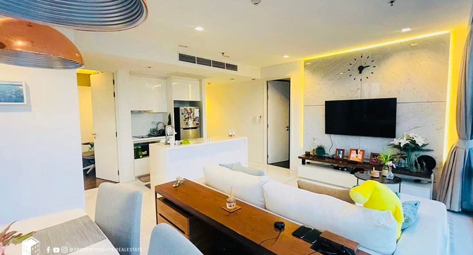 For rent 2 bed condo in Sathon, Bangkok