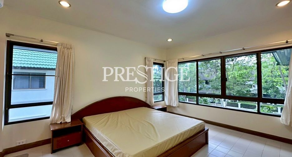 Haus zur Miete mit 4 Zimmer in Sattahip, Chonburi