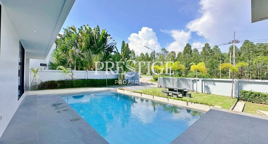 Haus zur Miete mit 3 Zimmer in Bang Lamung, Chonburi