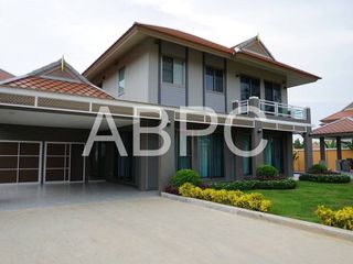 Haus zur Miete mit 4 Zimmer in Bang Lamung, Chonburi