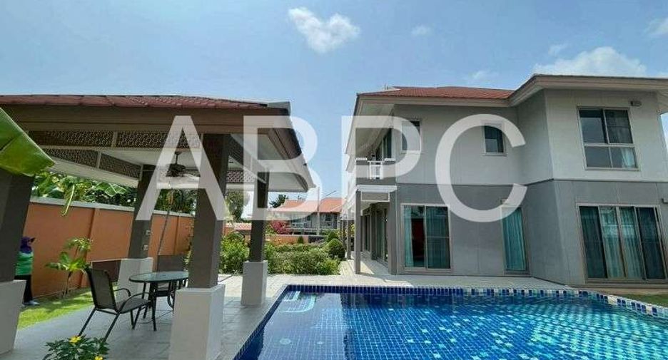 For rent 4 bedrooms house in East Pattaya, Pattaya