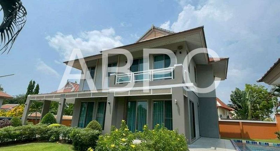 For rent 4 bedrooms house in East Pattaya, Pattaya