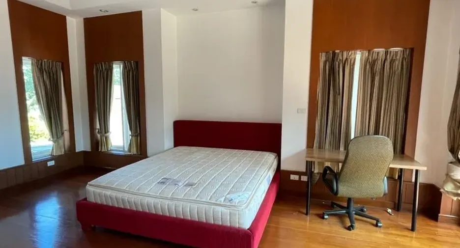 For rent 3 bedrooms house in Bang Lamung, Chonburi