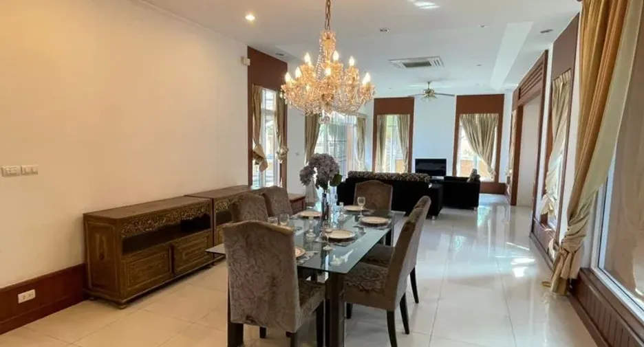 For rent 3 bedrooms house in Bang Lamung, Chonburi