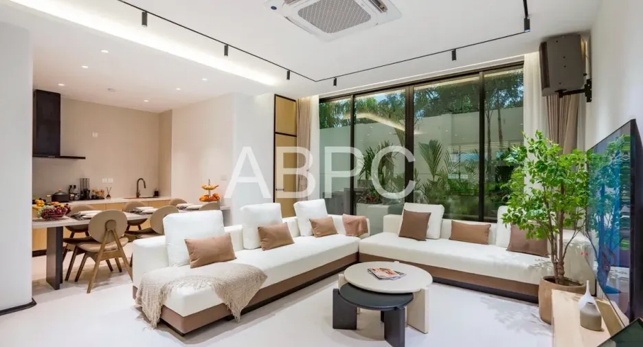 For sale 4 bedrooms townhouse in Bang Lamung, Chonburi