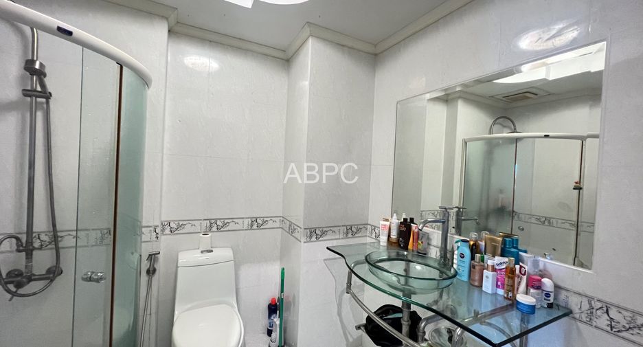 For sale 1 Beds condo in Bang Lamung, Chonburi