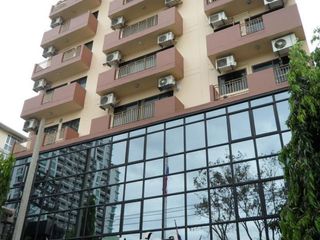 For sale 2 bed condo in Phaya Thai, Bangkok