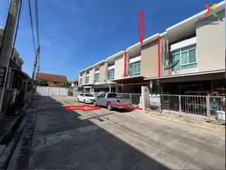 For sale 4 Beds townhouse in Phutthamonthon, Nakhon Pathom