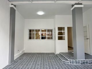 For sale 3 bed townhouse in Thanyaburi, Pathum Thani