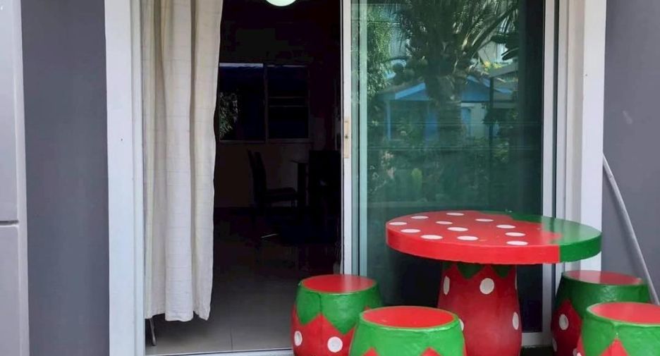 For sale 3 bed townhouse in Mueang Samut Sakhon, Samut Sakhon