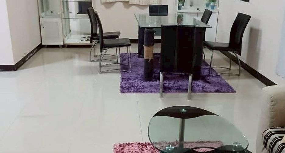 For sale 3 bed townhouse in Mueang Samut Sakhon, Samut Sakhon
