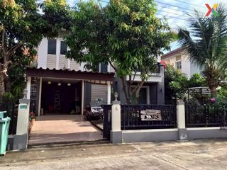For sale 3 bed townhouse in Mueang Samut Sakhon, Samut Sakhon
