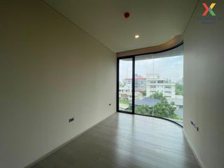 For sale 3 bed condo in Phaya Thai, Bangkok