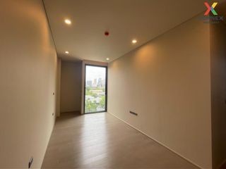 For sale 3 bed condo in Phaya Thai, Bangkok