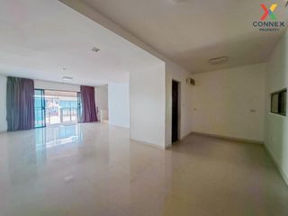 For sale 3 bed townhouse in Pak Kret, Nonthaburi