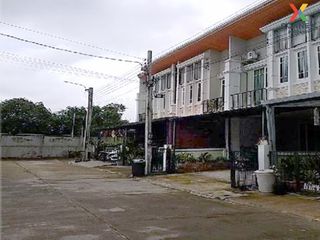 For sale 4 bed townhouse in Prawet, Bangkok