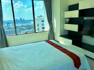 For rent 2 bed condo in Khlong Toei, Bangkok