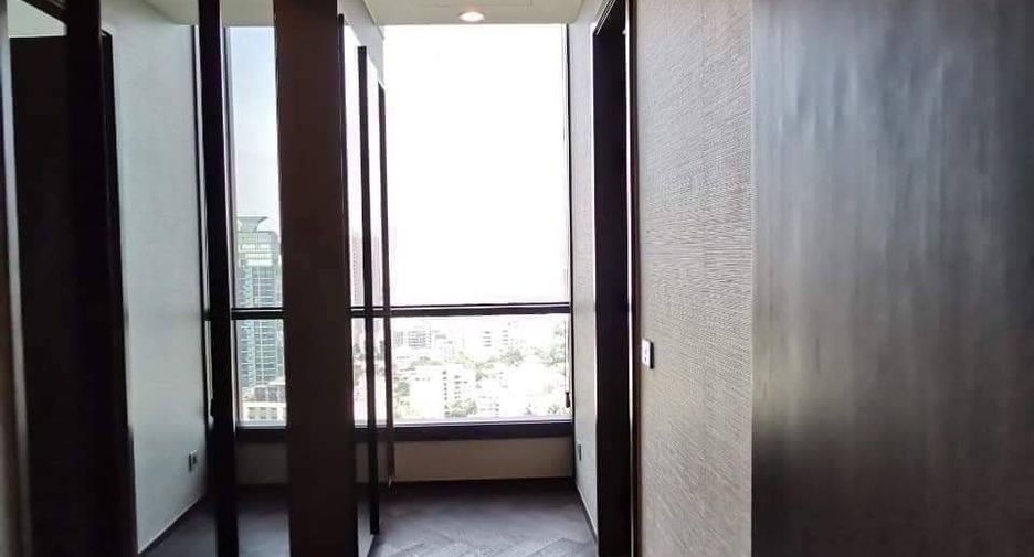 For rent 2 bed condo in Khlong Toei, Bangkok