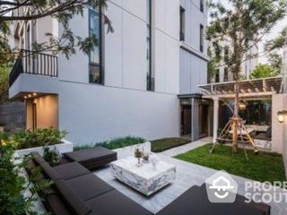 For sale 3 bed house in Phaya Thai, Bangkok
