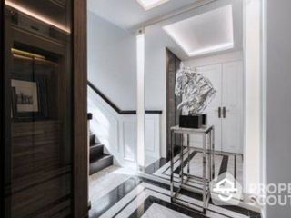 For sale 3 bed house in Phaya Thai, Bangkok