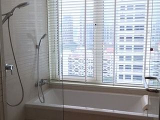 For rent 2 bed condo in Pathum Wan, Bangkok