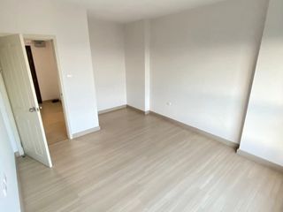 For sale 1 Beds condo in Huai Khwang, Bangkok