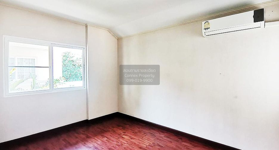 For rent 3 bedrooms house in Phra Samut Chedi, Samut Prakan