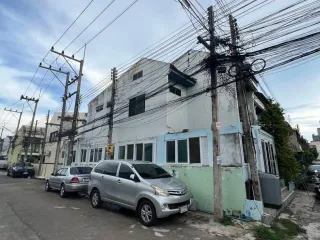 For sale 5 bed townhouse in Bang Lamung, Chonburi