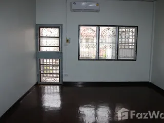 For rent 2 bed townhouse in Mueang Nonthaburi, Nonthaburi