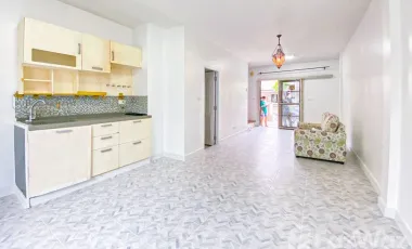 For sale 2 bed townhouse in Mueang Chachoengsao, Chachoengsao
