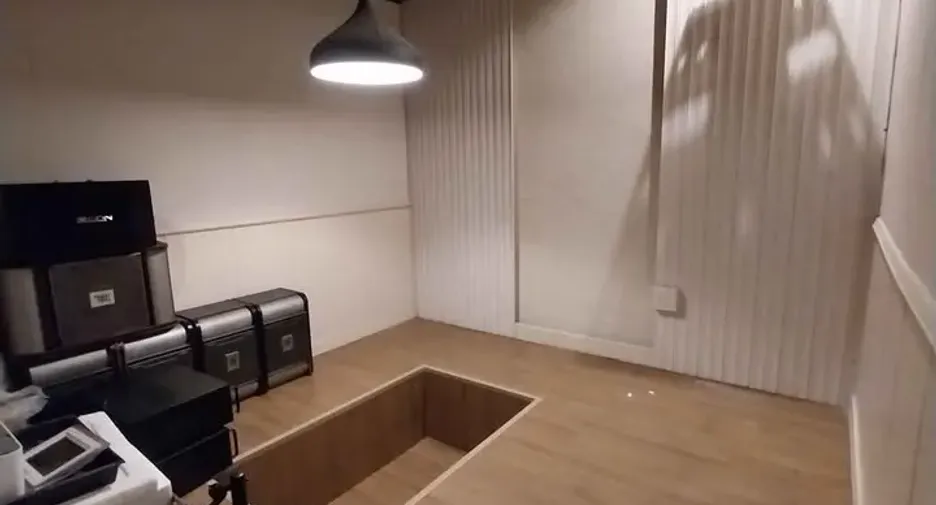 For rent and for sale 4 bedrooms retail Space in Watthana, Bangkok