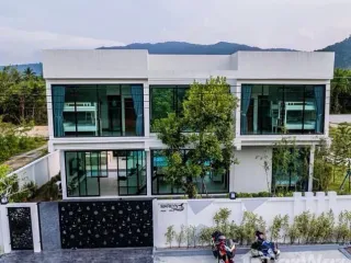 For sale 5 bed villa in Khanom, Nakhon Si Thammarat