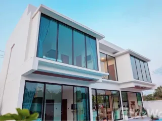 For sale 5 bed villa in Khanom, Nakhon Si Thammarat