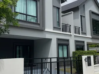 For sale 3 bed townhouse in Mueang Rayong, Rayong