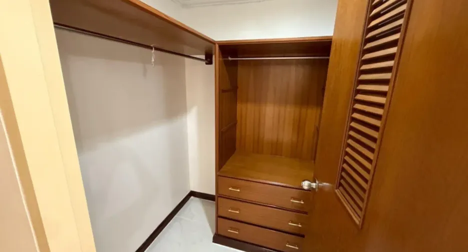 For rent 3 bed condo in Pak Kret, Nonthaburi