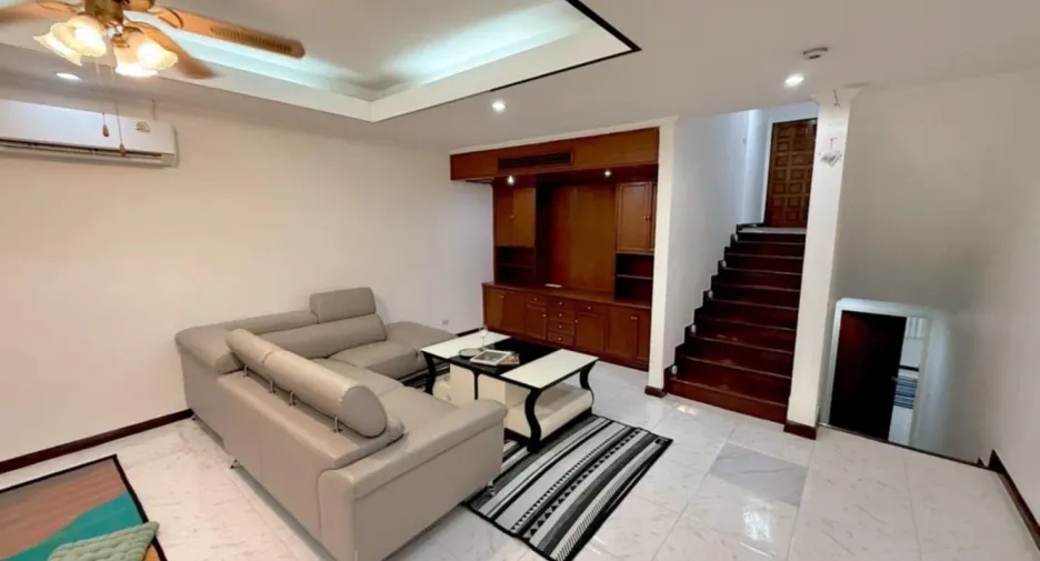 For rent 3 bed condo in Pak Kret, Nonthaburi