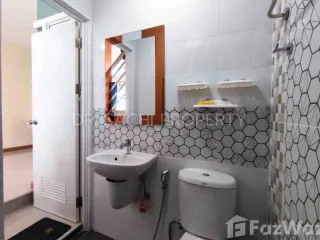 For sale 4 bed townhouse in Mueang Chiang Rai, Chiang Rai