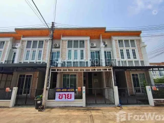 For sale 4 bed townhouse in Mueang Chiang Rai, Chiang Rai