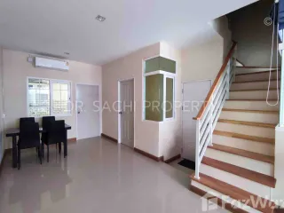 For sale 4 bed townhouse in Mueang Chiang Rai, Chiang Rai