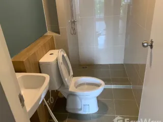 For sale 1 bed condo in Mueang Pathum Thani, Pathum Thani
