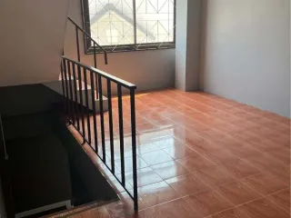 For rent 4 bed townhouse in Mueang Pathum Thani, Pathum Thani