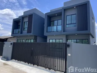 For sale 4 bed house in Mueang Nakhon Pathom, Nakhon Pathom