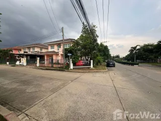 For rent 3 bed house in Mueang Pathum Thani, Pathum Thani