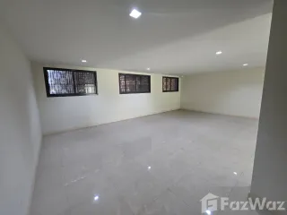 For sale 4 bed office in Phutthamonthon, Nakhon Pathom