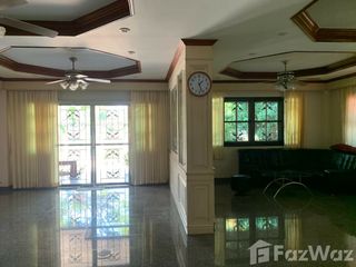 For sale 5 Beds house in Bang Nam Priao, Chachoengsao
